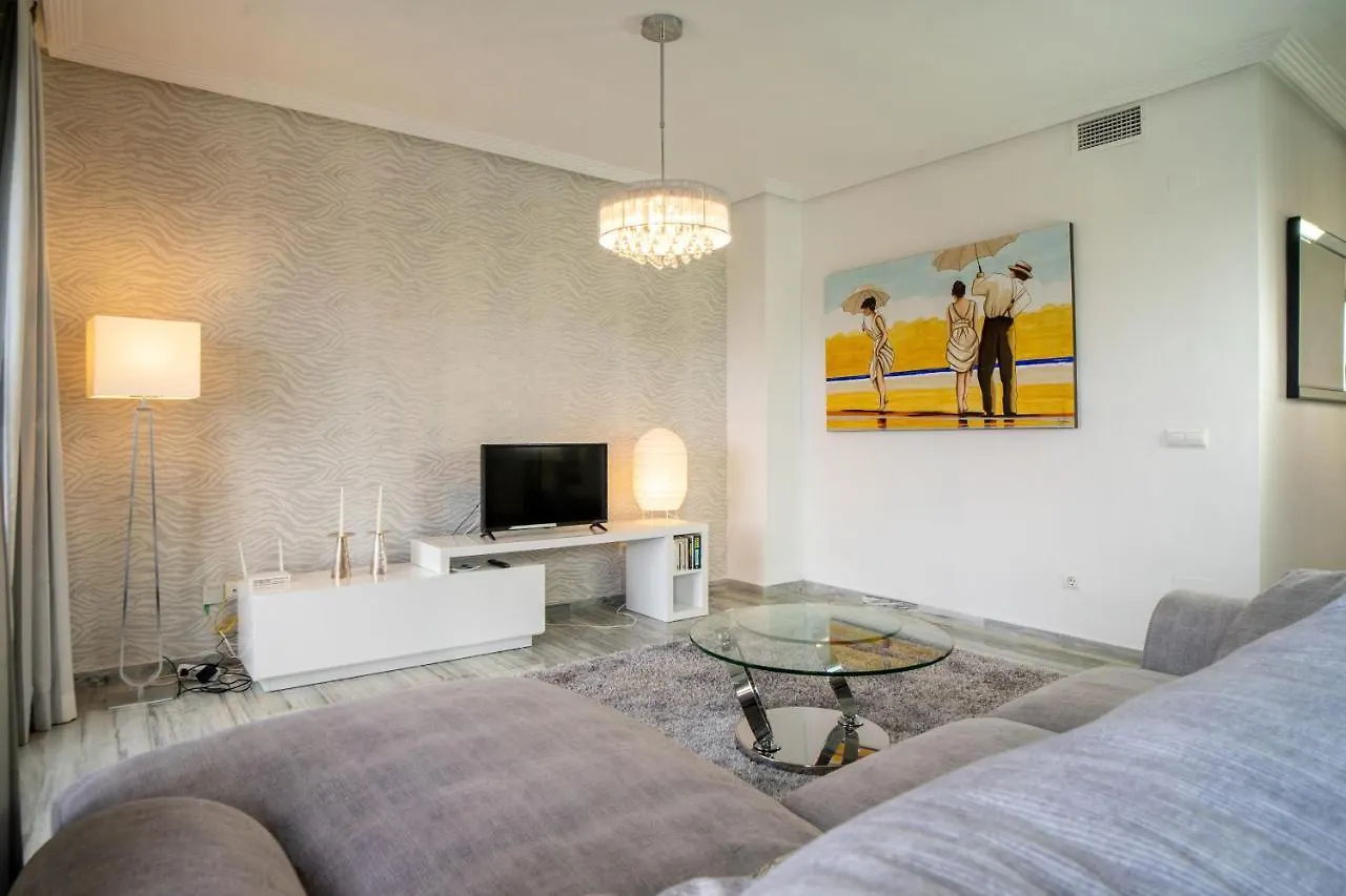 El Lago De Los Arqueros 2 Bedrooms Penthouse En Benahavis Apartment