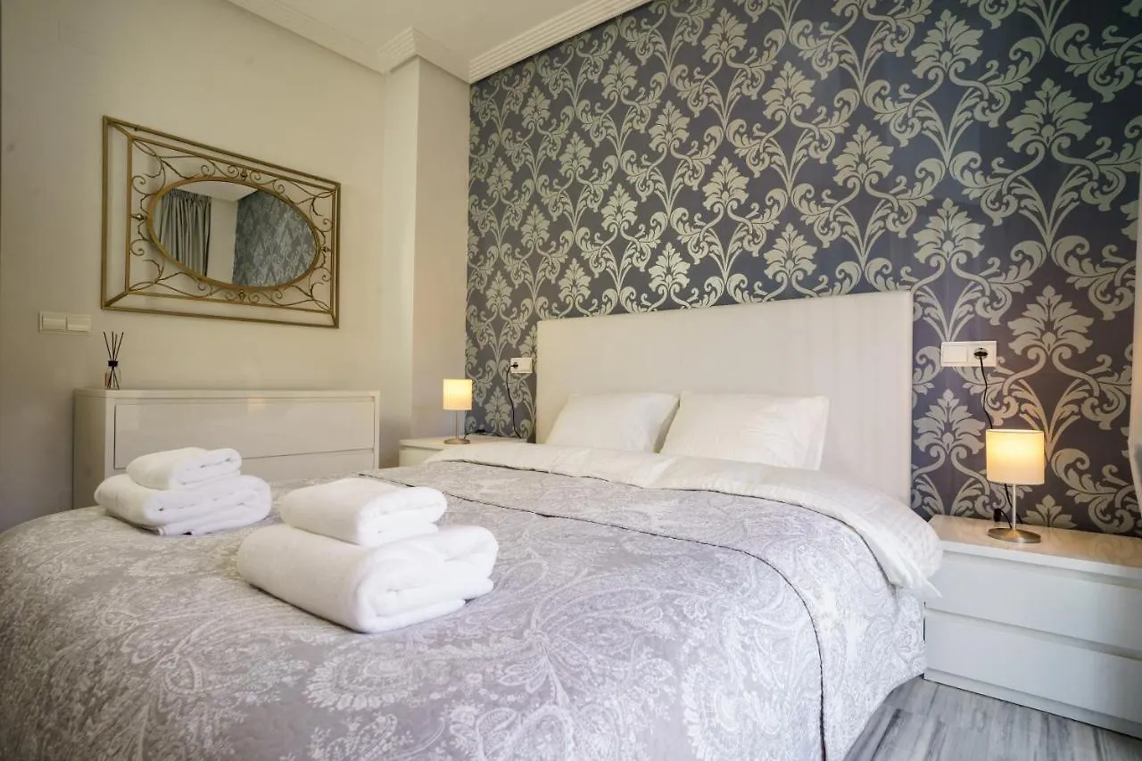 Apartment El Lago De Los Arqueros 2 Bedrooms Penthouse En Benahavis